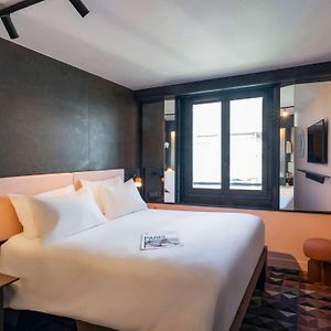 TRIBE Paris Batignolles